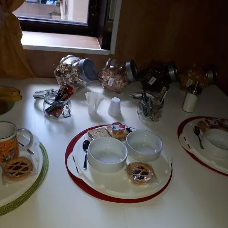 Relax Bed and Breakfast Μεσίνα